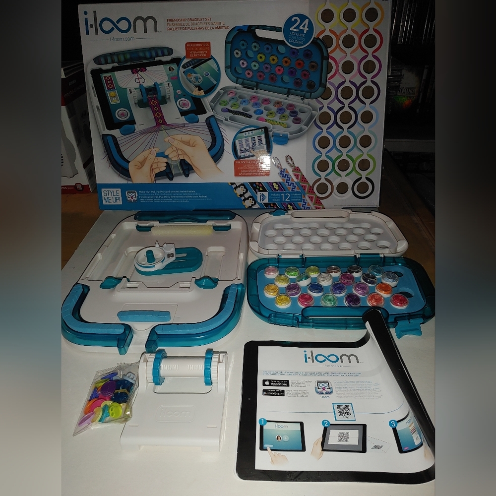 i-Loom Friendship Bracelet Starter Kit With Extra Thread Kit
